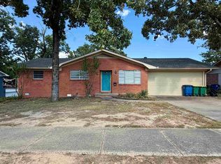 4500 Arlington Dr, N Little Rock, AR 72116