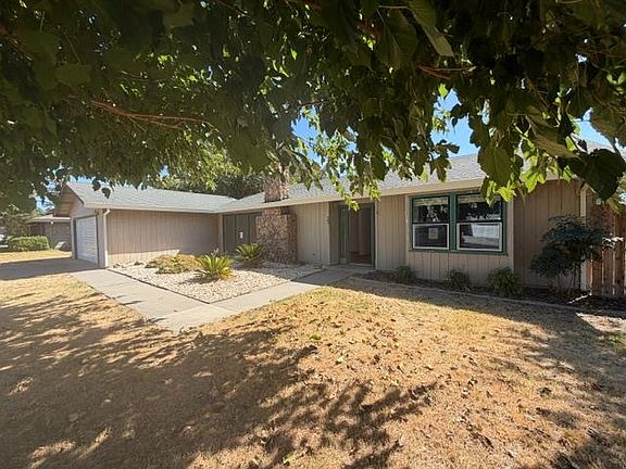 2nd image of 23 Walnut Tree Dr