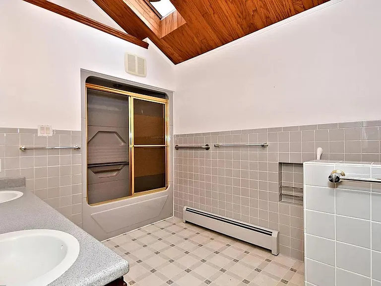 550 N Sanatoga Rd — Photo 33