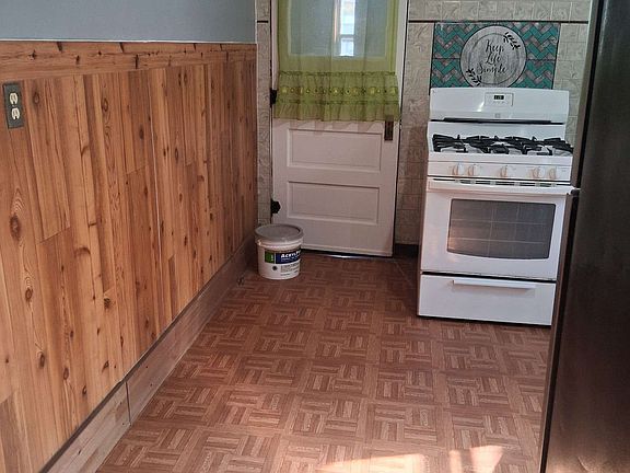 5th image of 1645 N Mayfield Ave #2