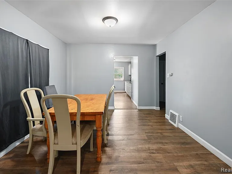 9173 Appoline St — Photo 8