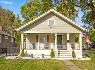 700 W 77th St, Kansas City, MO 64114