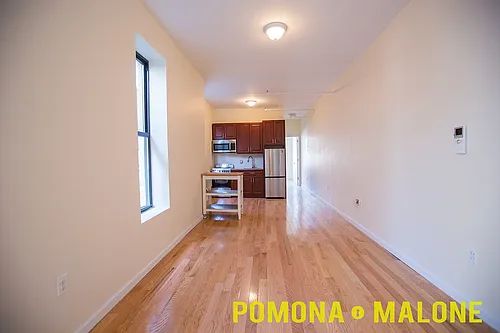 53 Graham Ave #3C Photo 1