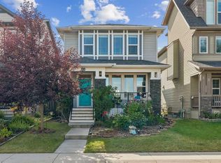11 E Legacy Cres SE, Calgary, AB T2X 0W5
