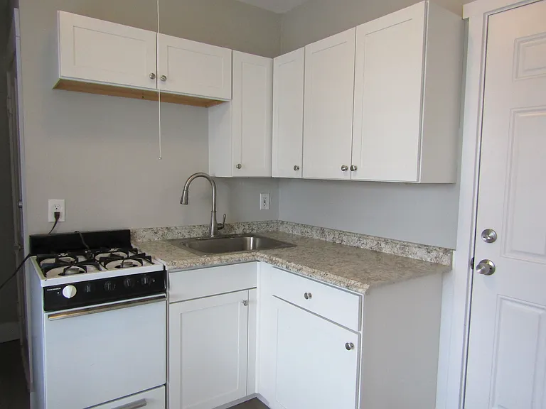 3223 6th Ave #1 — Photo 5