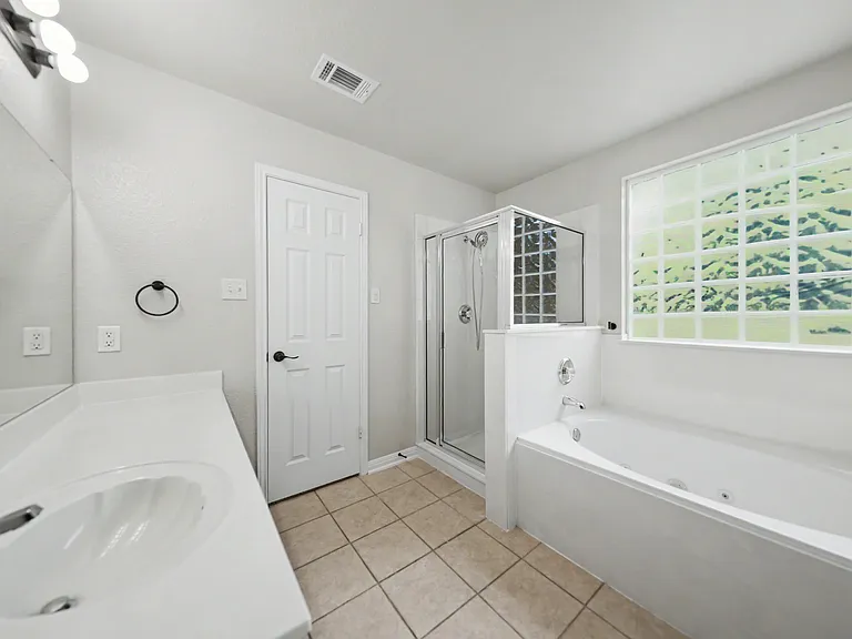 4000 Bull Run Dr — Photo 12