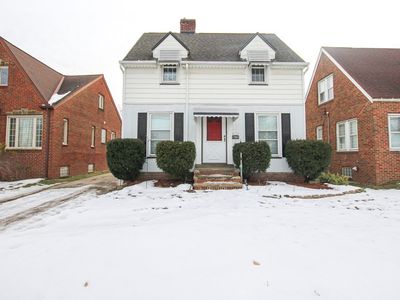 17601 Puritas Ave, Cleveland, OH, 44135