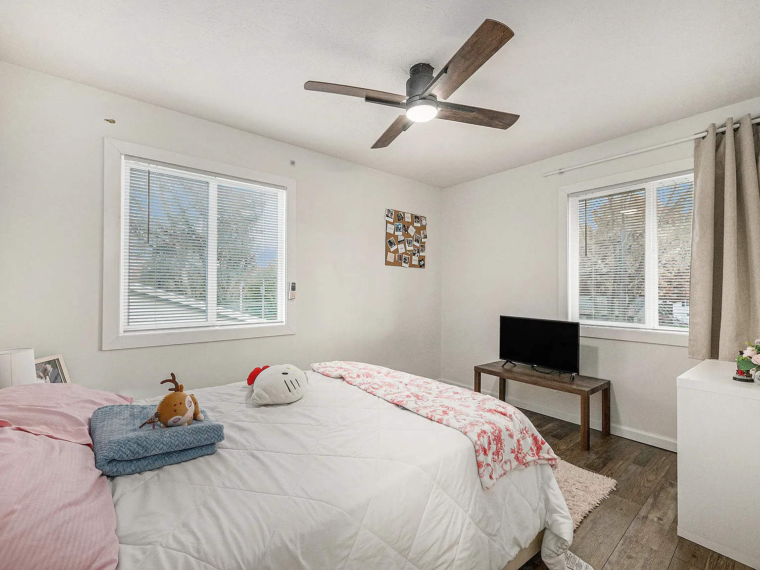 3 bed, 1300 sqft, $2,350 — Photo 3