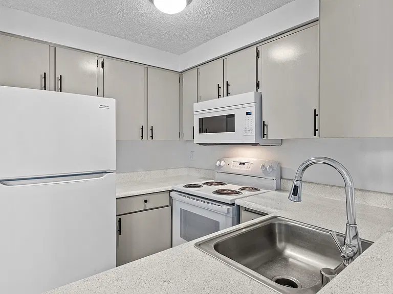 Parc 48 Apartments — Photo 34