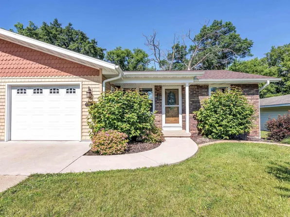 833 S Park St, Shawano, WI 54166