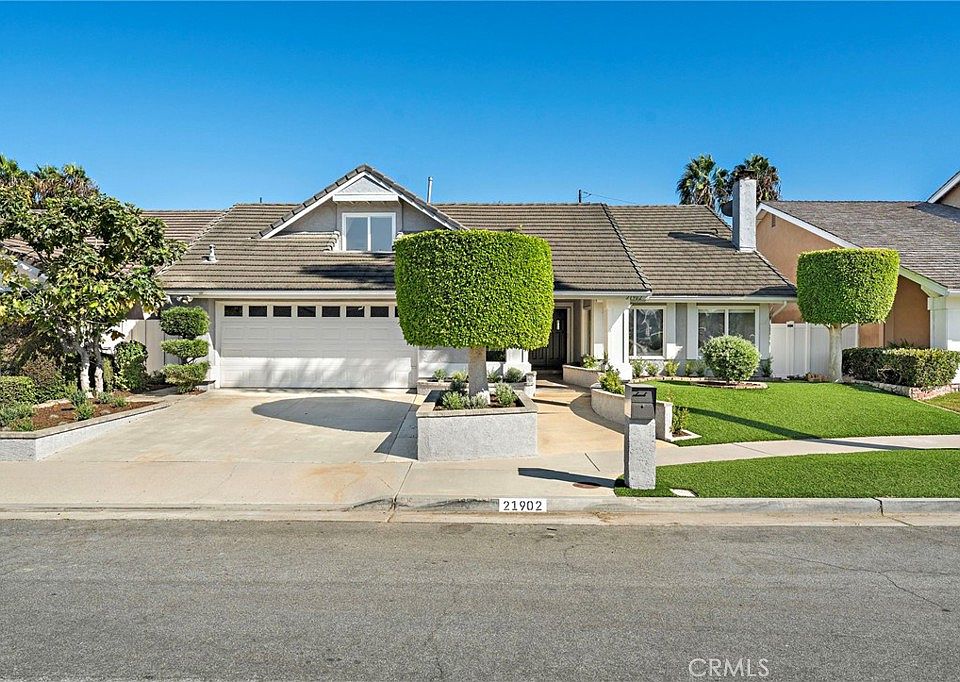 1st image of 21902 Summerwind Ln