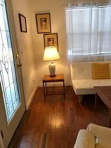805 N Leverett Ave — Photo 4