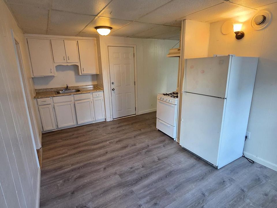 1st image of 20 Lafrance Ct #1S