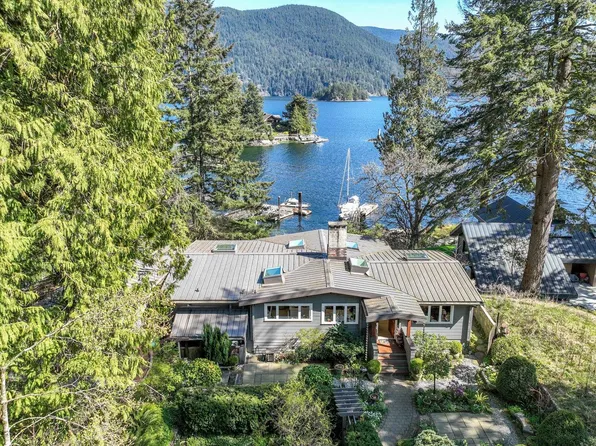 5457 Indian River Dr, North Vancouver, BC V7G 2T7