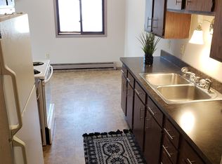 613 2nd St SW APT 201, Jamestown, ND 58401