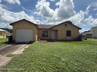 1350 Lotus St SE, Palm Bay, FL 32909