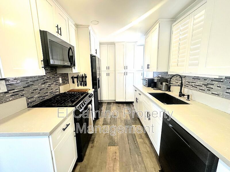 1st image of 12067 Harvest Ave