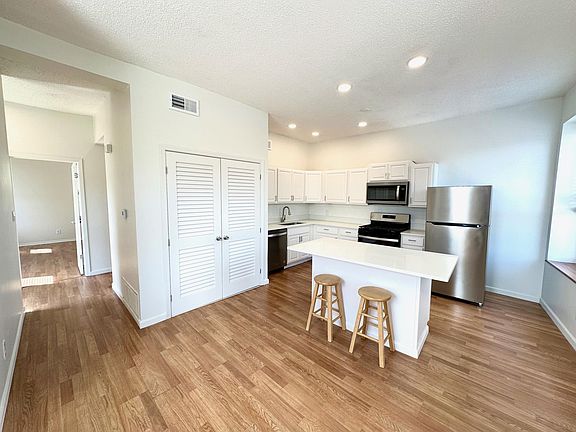 5th image of 1009 S Taylor Ave #A