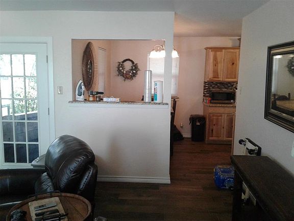 2nd image of 209 Scenic Trl