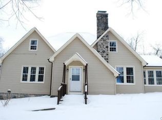 17 Pine Tree Hill Rd, Newtown, CT 06470