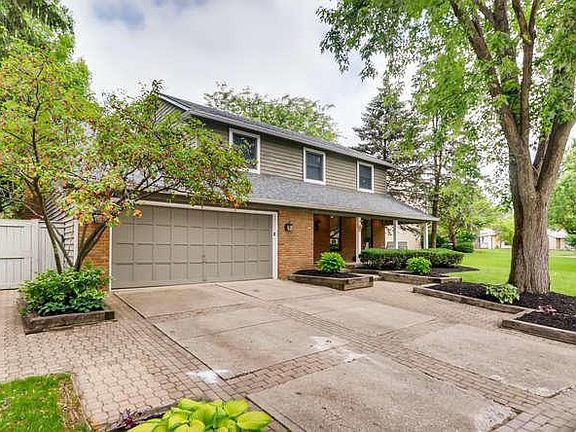 2nd image of 2108 Selbourne Ct