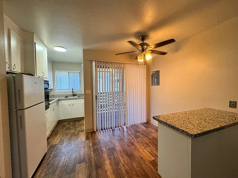 2717 O Street — Photo 3