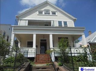 904 S 33rd St, Omaha, NE 68105