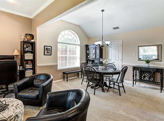 5th image of 7409 Langdon Ct