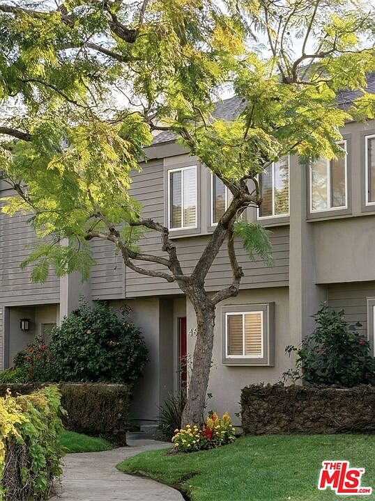 1st image of 46 Village Pkwy