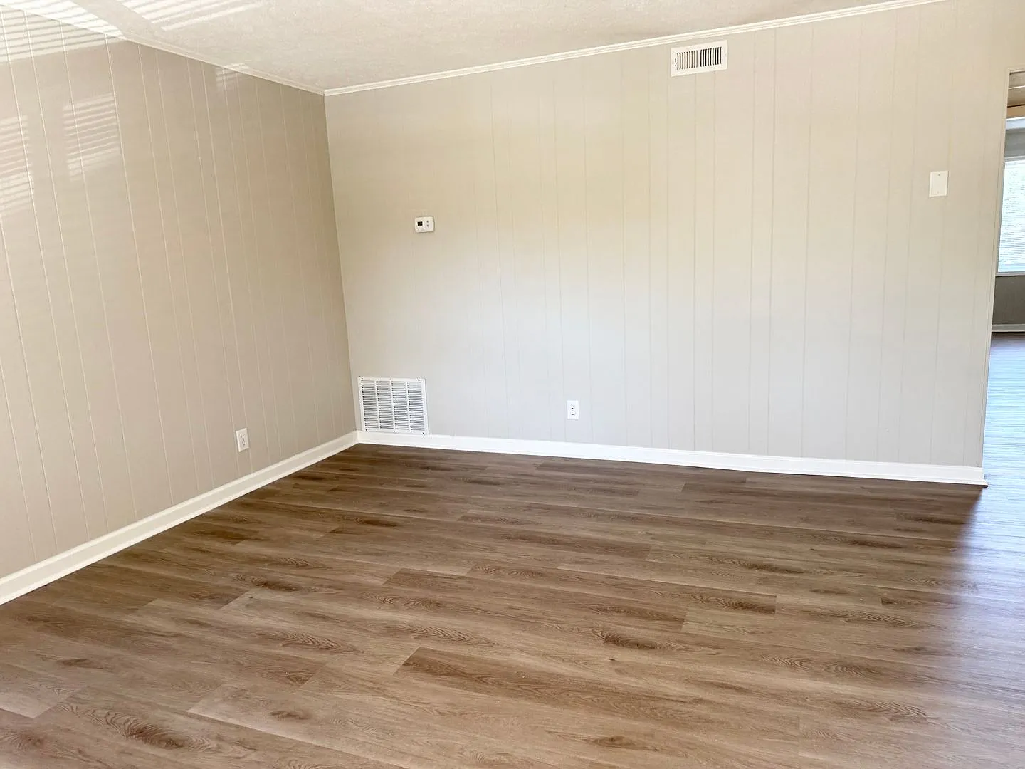 Sterling Place Apt 303 Move-In Ready 2 Bed, 1 Bath — Photo 4