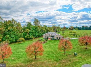 108 Freezeland Loop Rd, Linden, VA 22642