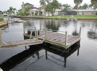 5046 Waterside Dr, Port Richey, FL 34668