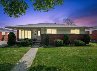2057 Churchill Ave, Trenton, MI 48183