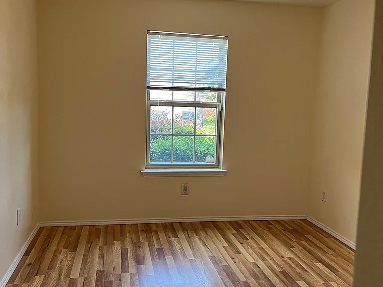 8241 Clarkview Dr — Photo 13
