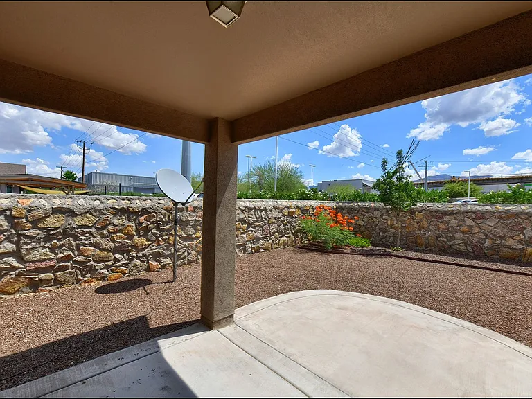 6560 Westfield Dr — Photo 30