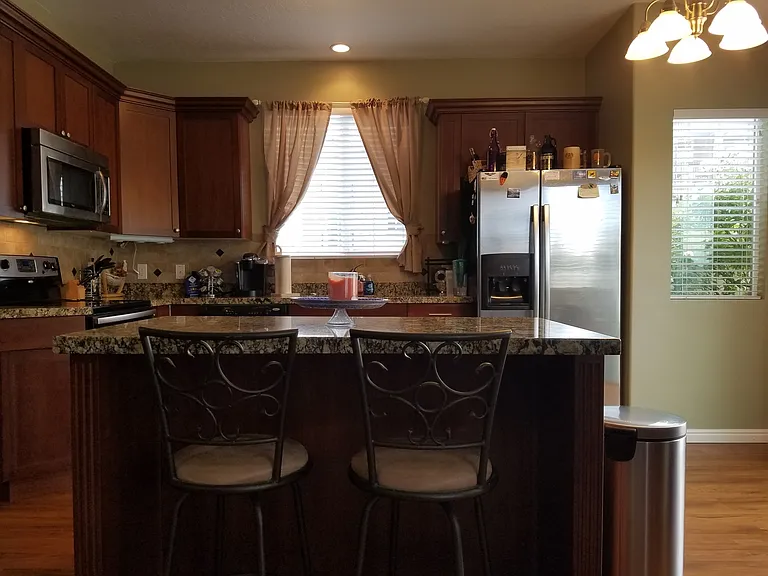655 N 310 W — Photo 6