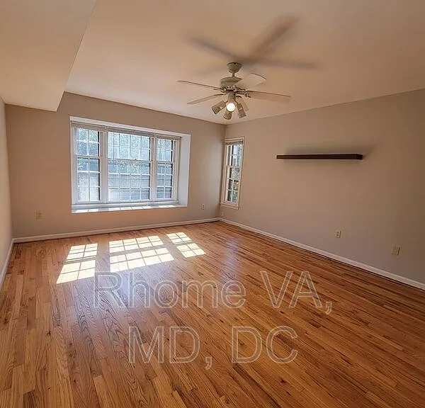3749 Kanawha St NW — Photo 41