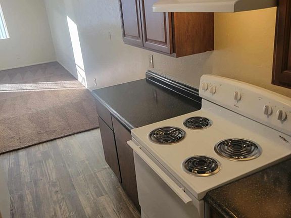 5th image of 2026 W Union Hills Dr #104