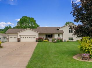 N2720 Garbers Rd, La Crosse, WI 54601