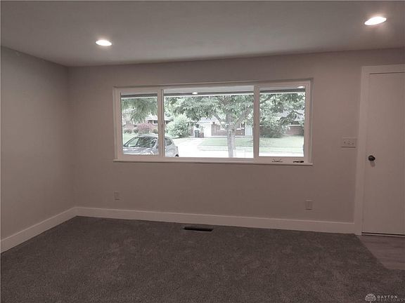 2nd image of 2081 Terrylynn Ave