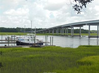 70 Helmsman Way, Hilton Head Island, SC 29928