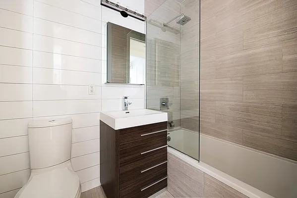 Sold by Compass | media 18