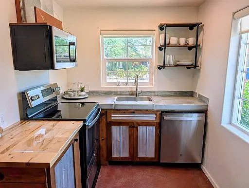 2031 N Tucker Dr — Photo 25