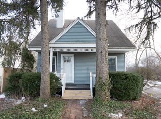 2539 Techny Rd, Northbrook, IL 60062