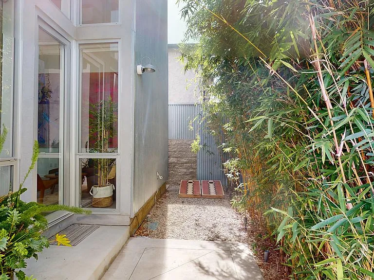 1410 Pacific Ave — Photo 65