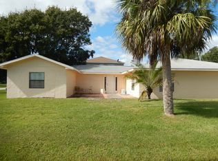184 Benchor Rd NW, Palm Bay, FL 32907