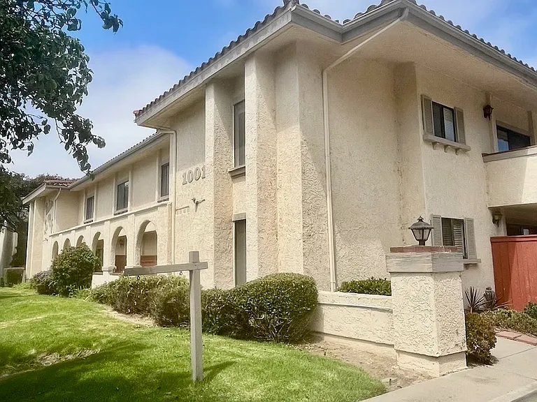 1001 E Cypress Ave — Photo 14