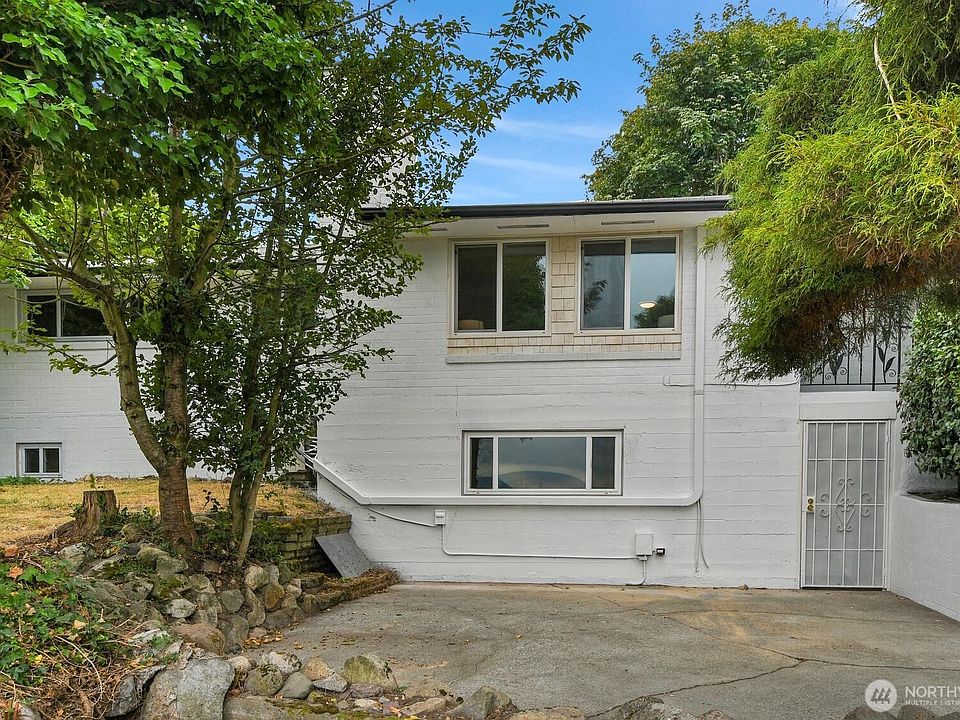 1st image of 2328 Tacoma Avenue S
