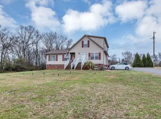 3013 Mackenzie Ln, Columbia, TN 38401