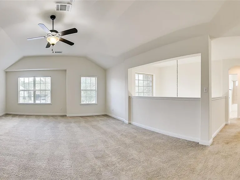 4705 Pyrenees Pass — Photo 10